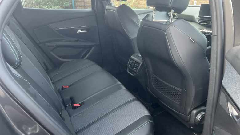 Peugeot 3008 1.5 BlueHDi Allure Premium 5dr Diesel Estate